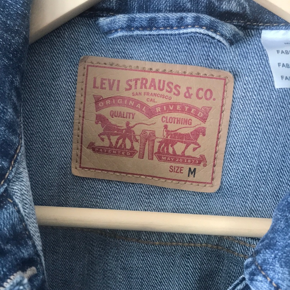Levi Jean Jacket - Picture 2 of 4